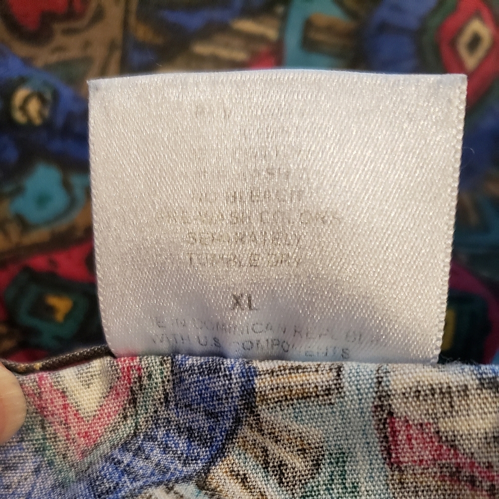 SCRUB TOP - Men's XL - Tiki Hawaiian Batik - EUC - Picture 3 of 7